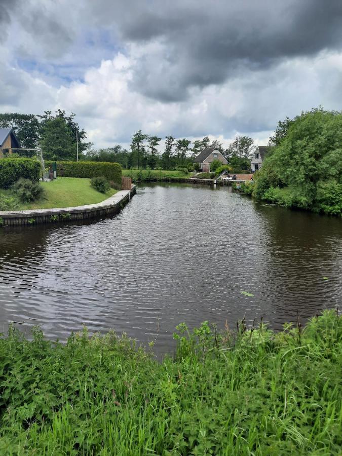 Waterhuis Friesland Oudwoude エクステリア 写真