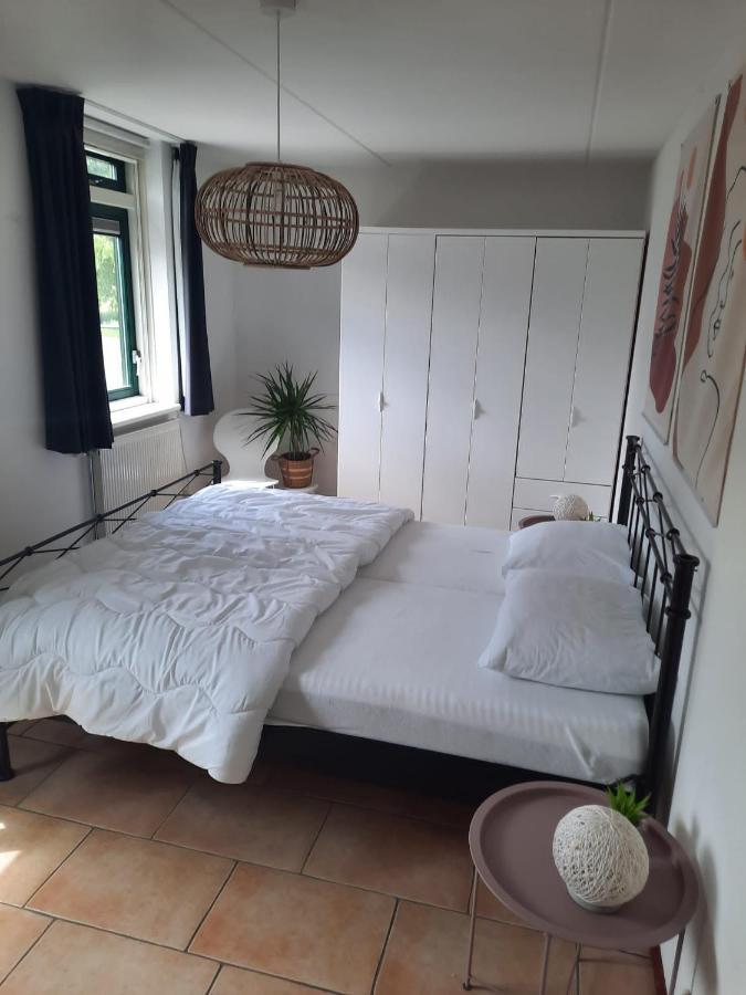 Waterhuis Friesland Oudwoude エクステリア 写真