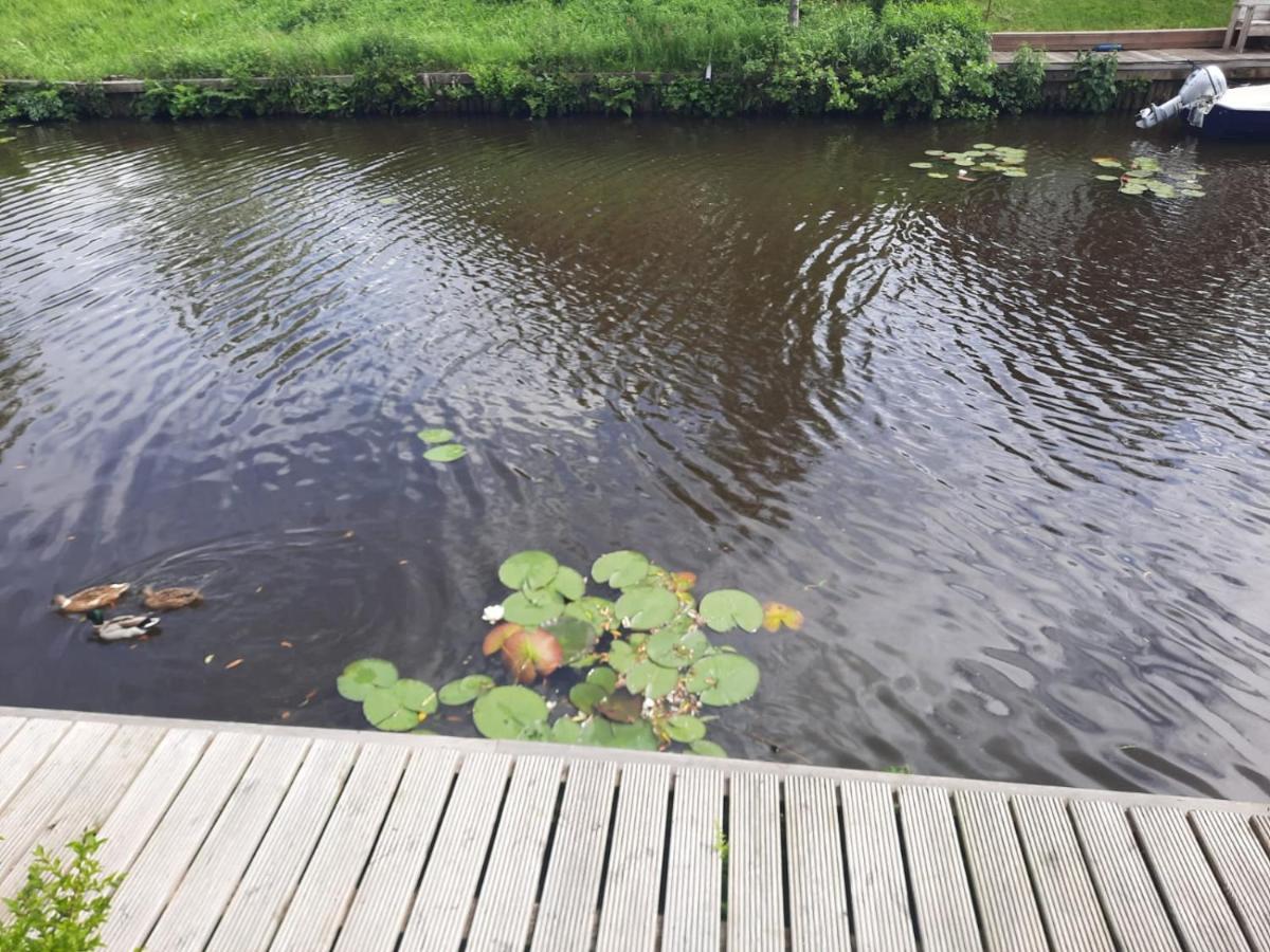 Waterhuis Friesland Oudwoude エクステリア 写真