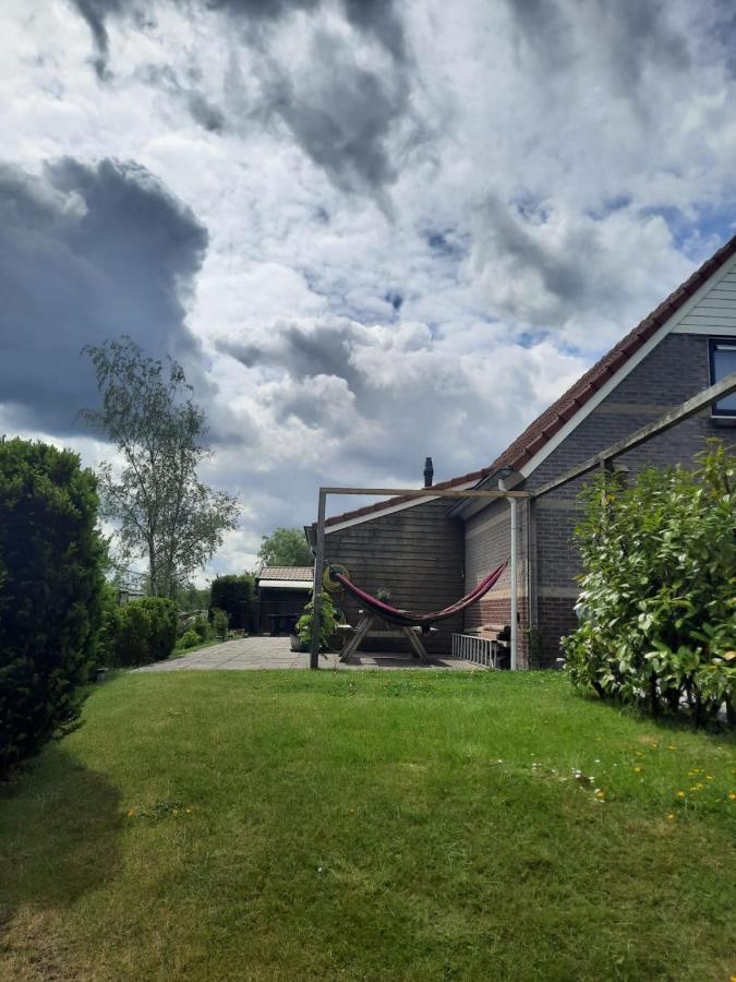 Waterhuis Friesland Oudwoude エクステリア 写真